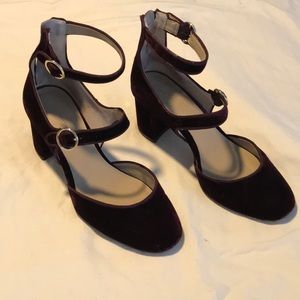 Ann Taylor velvet Mary Janes